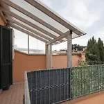 Апартаменты River House *